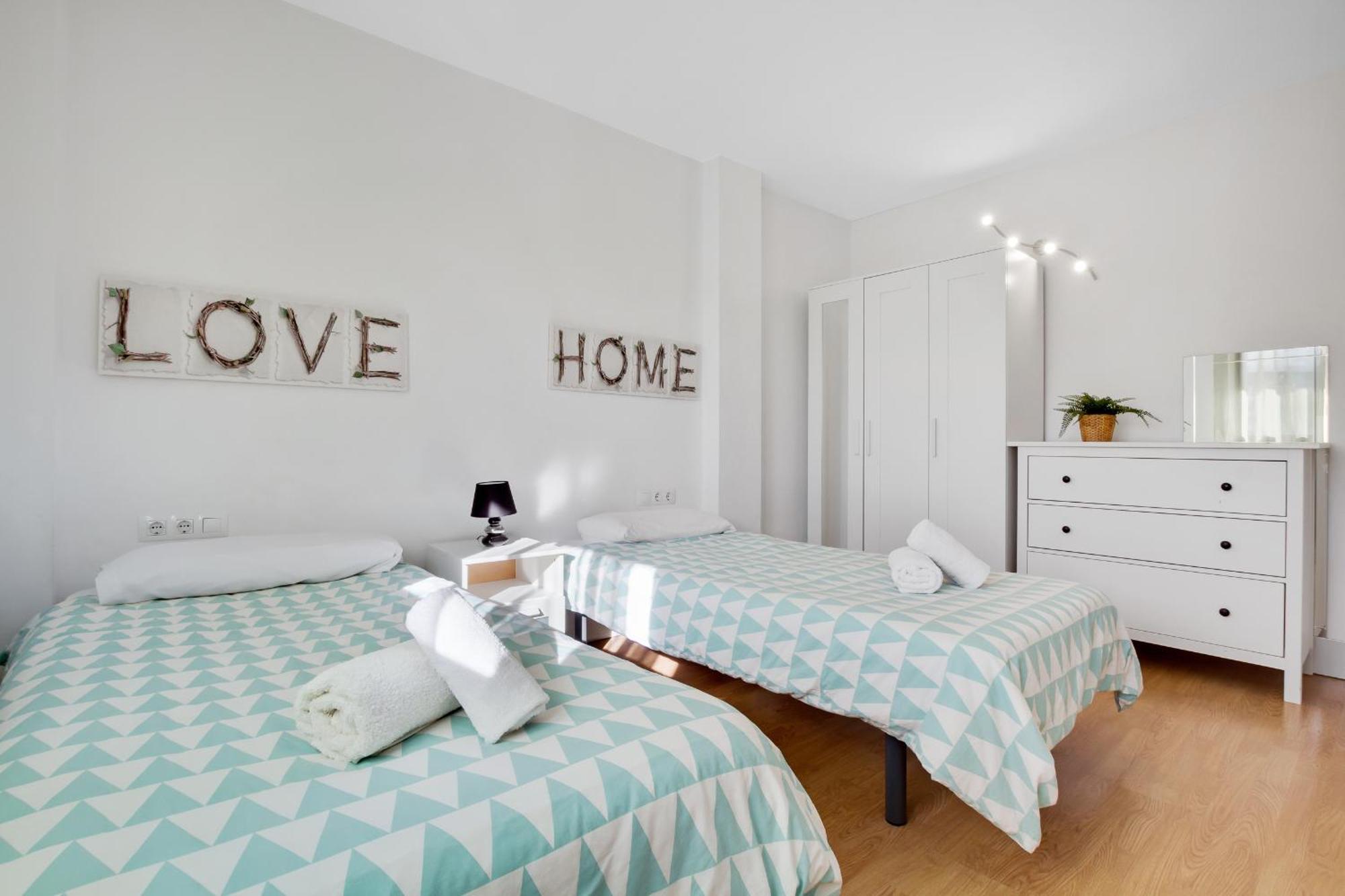 Apartamento Carihuela Playa by IVI Real Estate Torremolinos Exterior foto