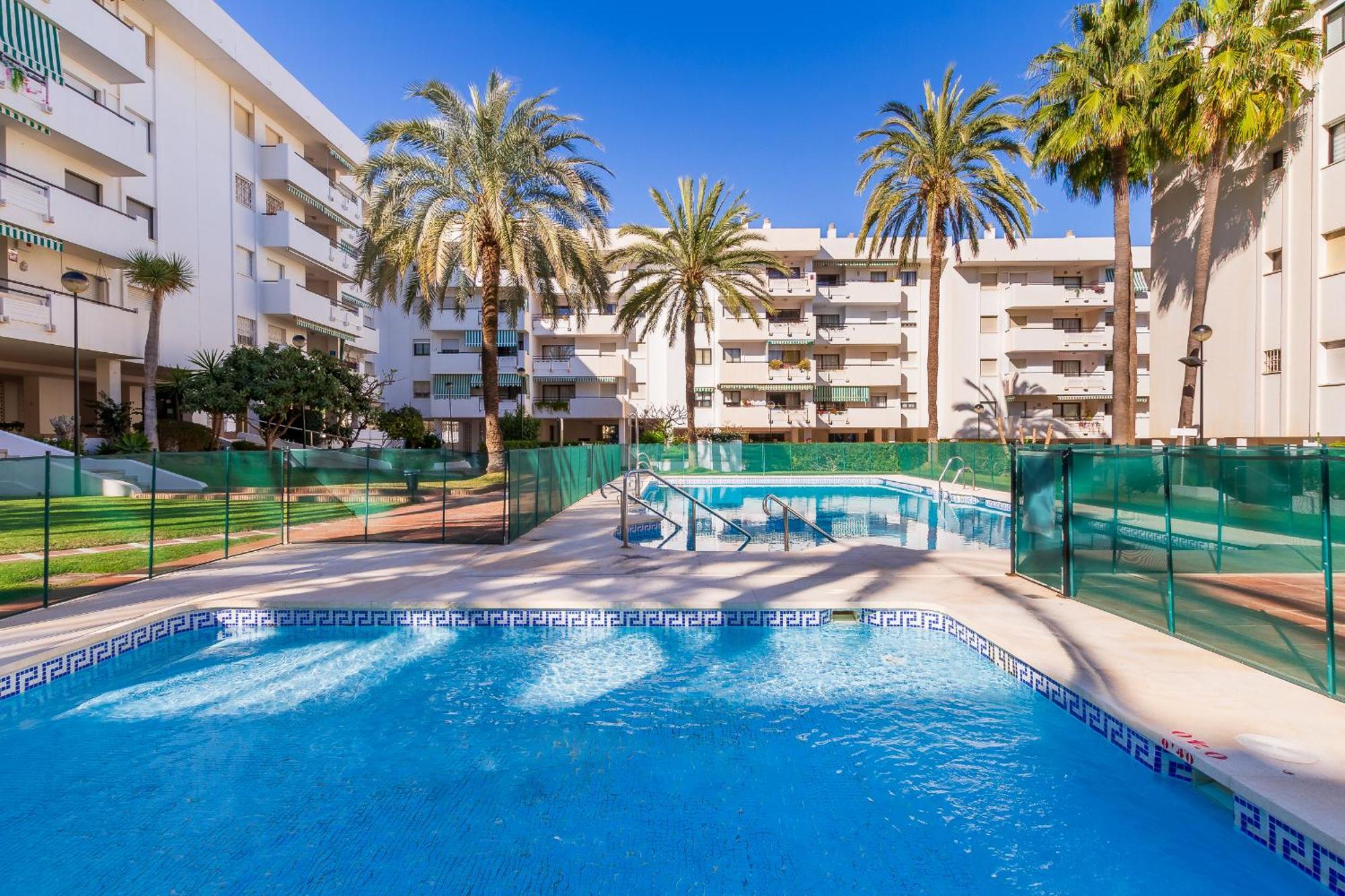 Apartamento Carihuela Playa by IVI Real Estate Torremolinos Exterior foto